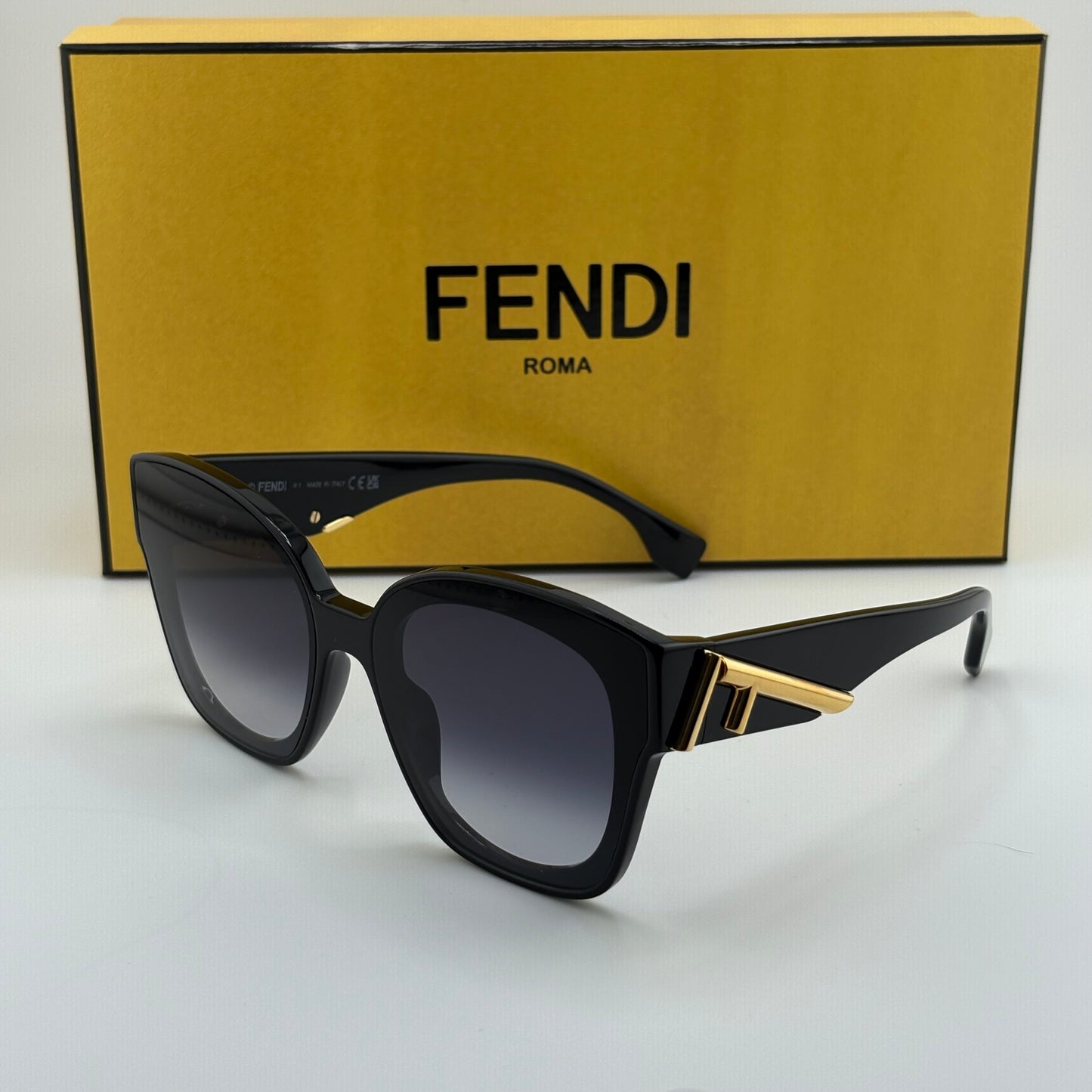 Fendi First Oversized Square Sunglasses