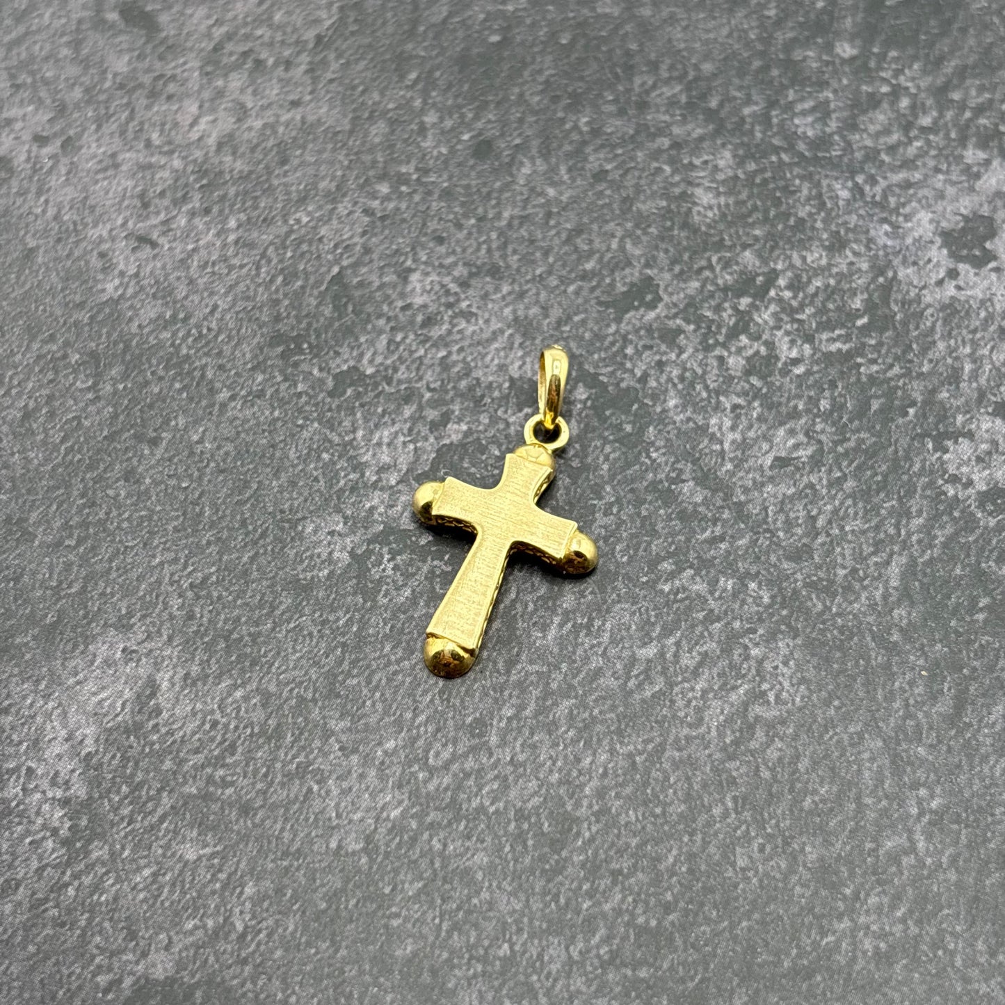 14K Yellow Gold Small Cross Pendant