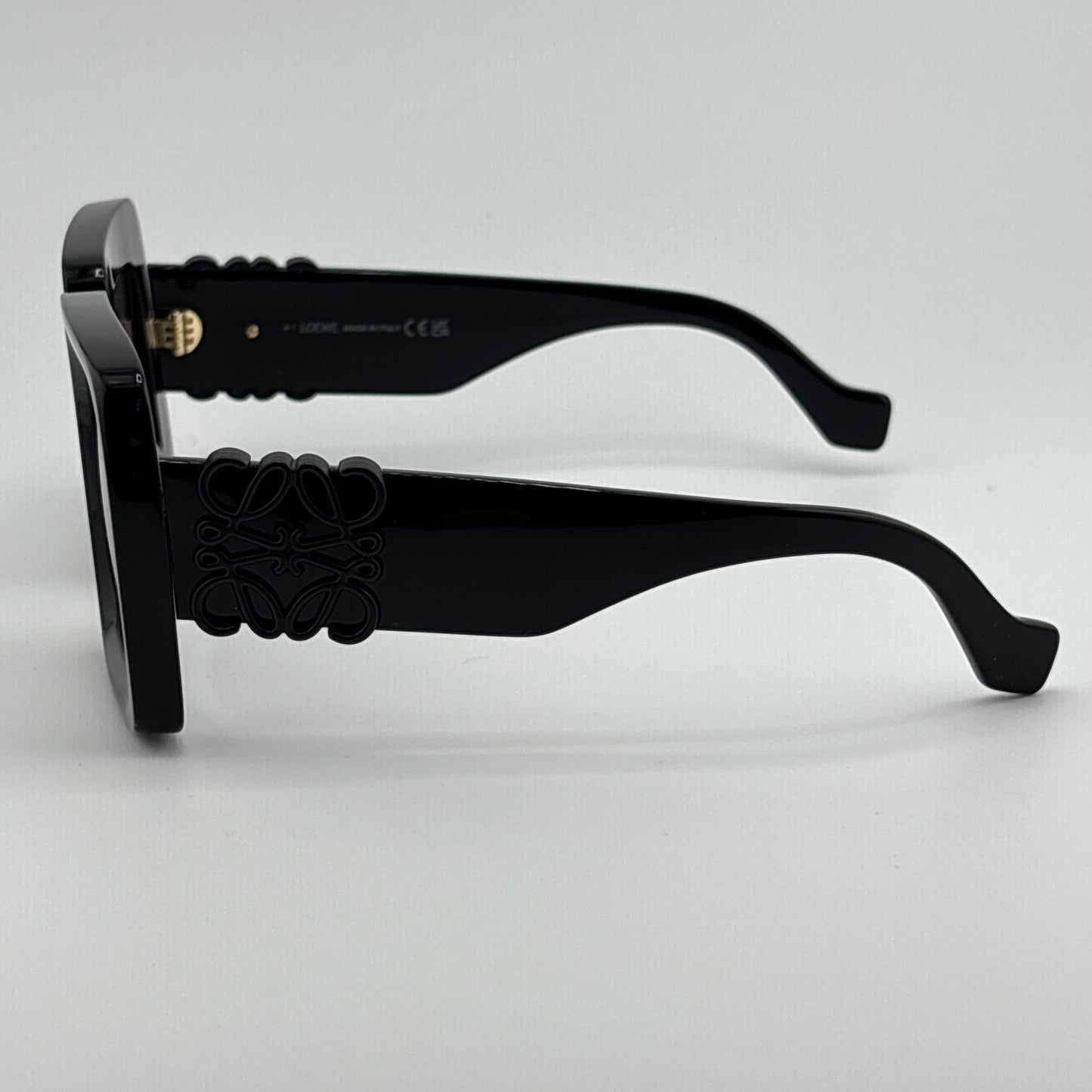 Loewe Anagram Oversized Sunglasses, Black
