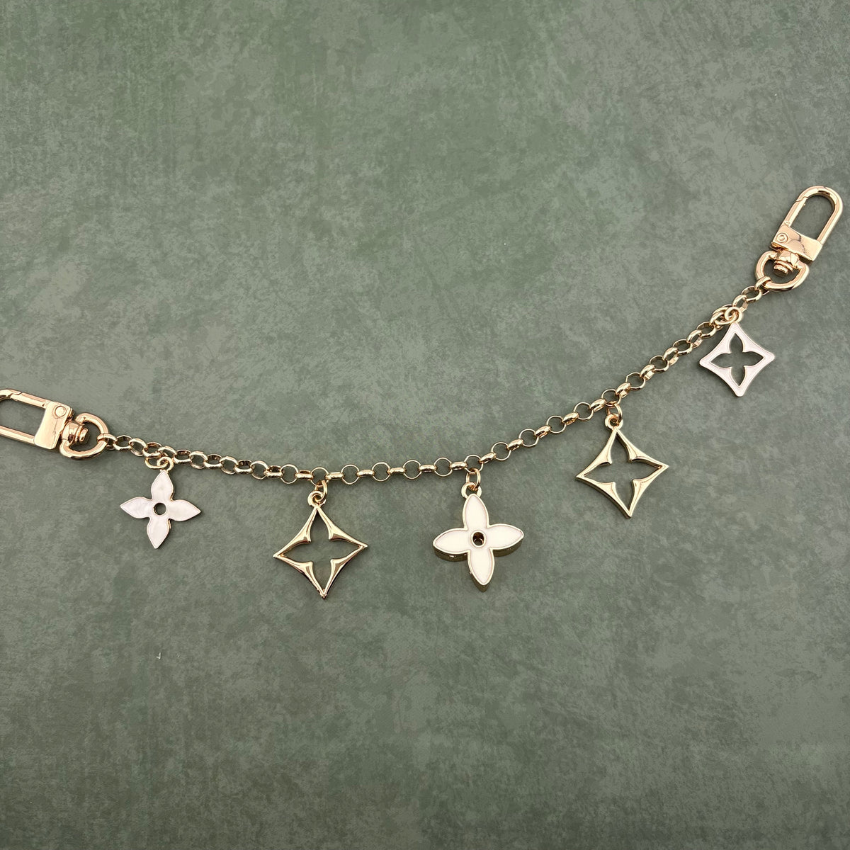 5 Mixed Motif Bag Charm White