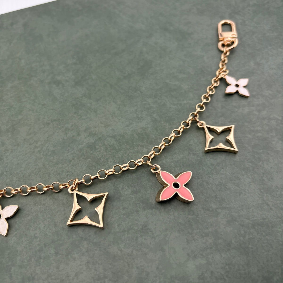 5 Mixed Motif Bag Charm Pink/White