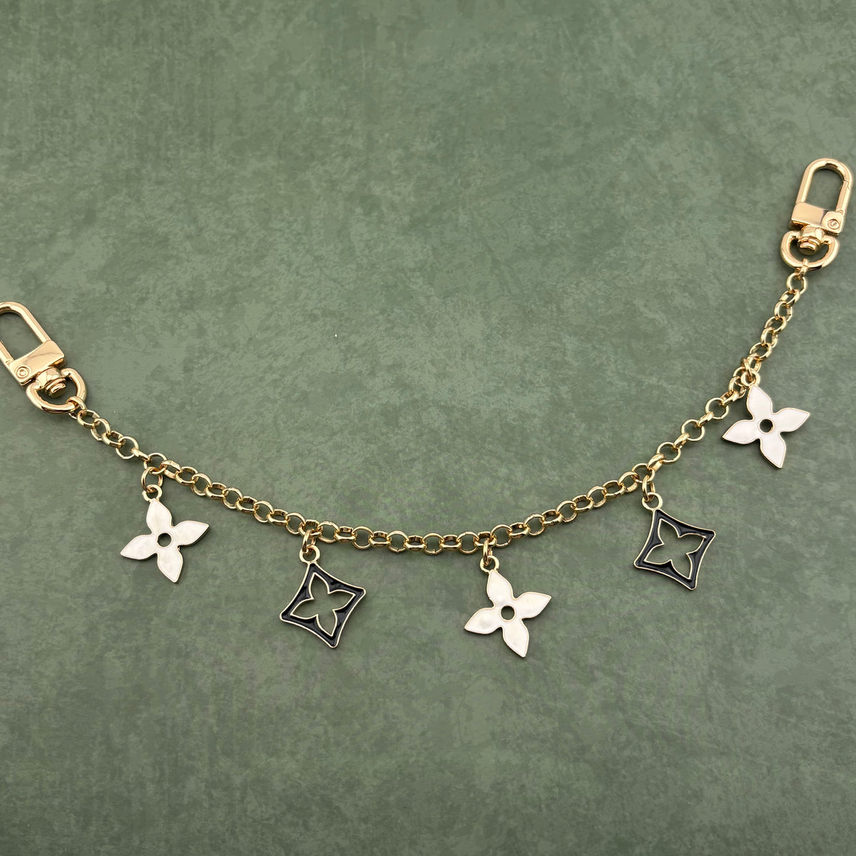 5 Mixed Motif Bag Charm Black/White