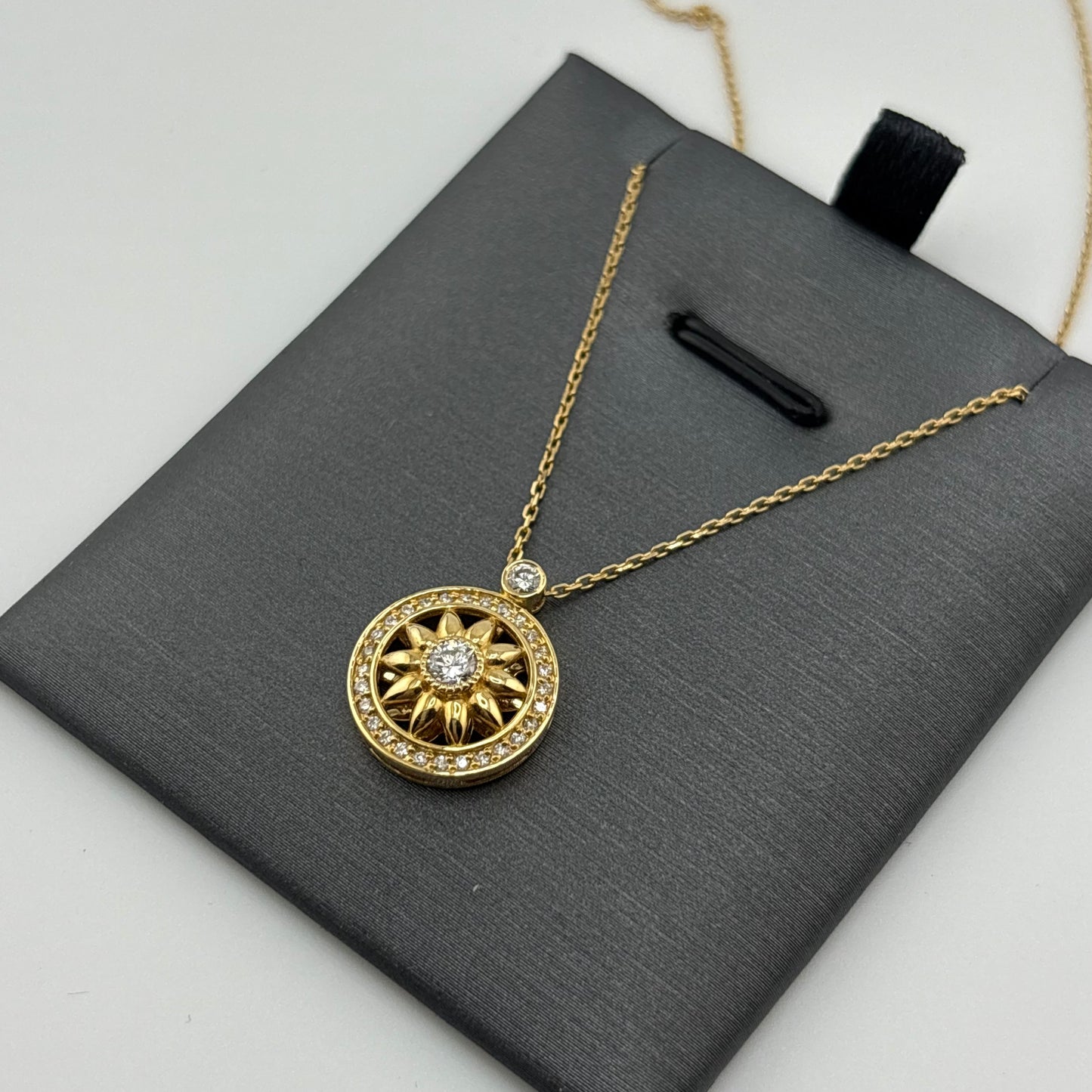 18K Gold Sunburst Necklace with Diamonds