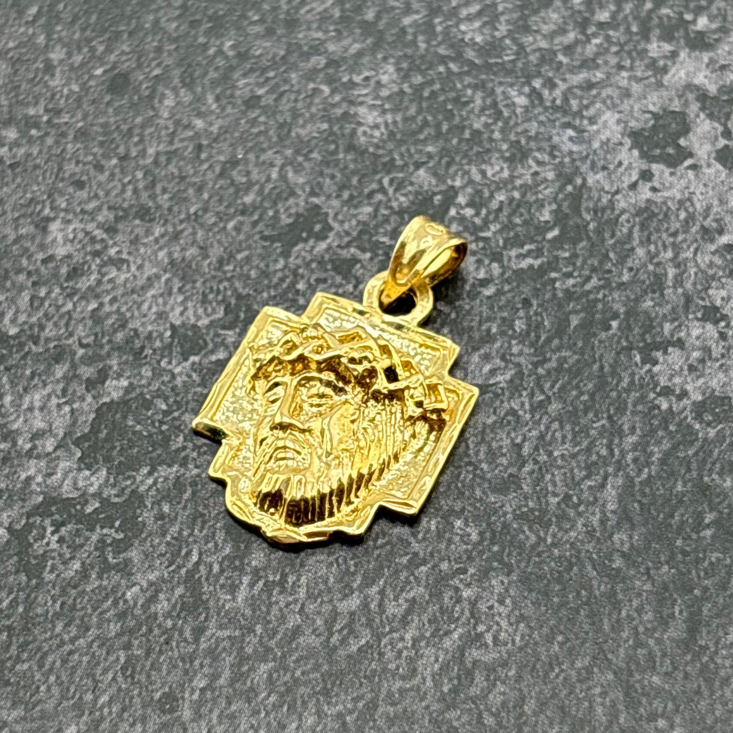 14K Yellow Gold Jesus Face Pendant
