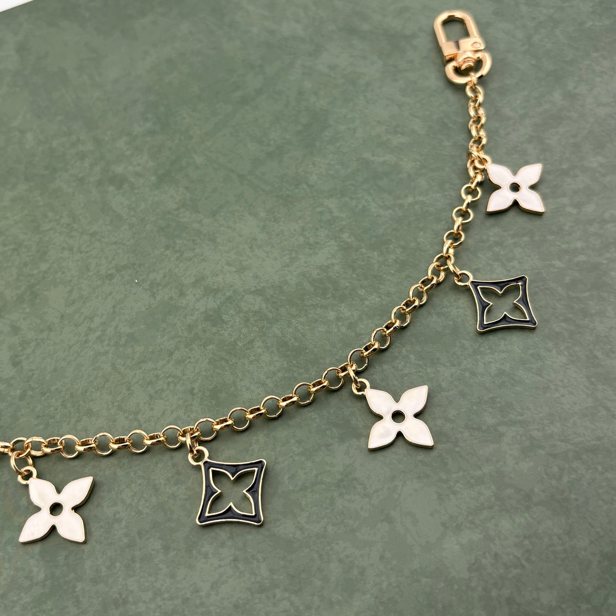 5 Mixed Motif Bag Charm Black/White