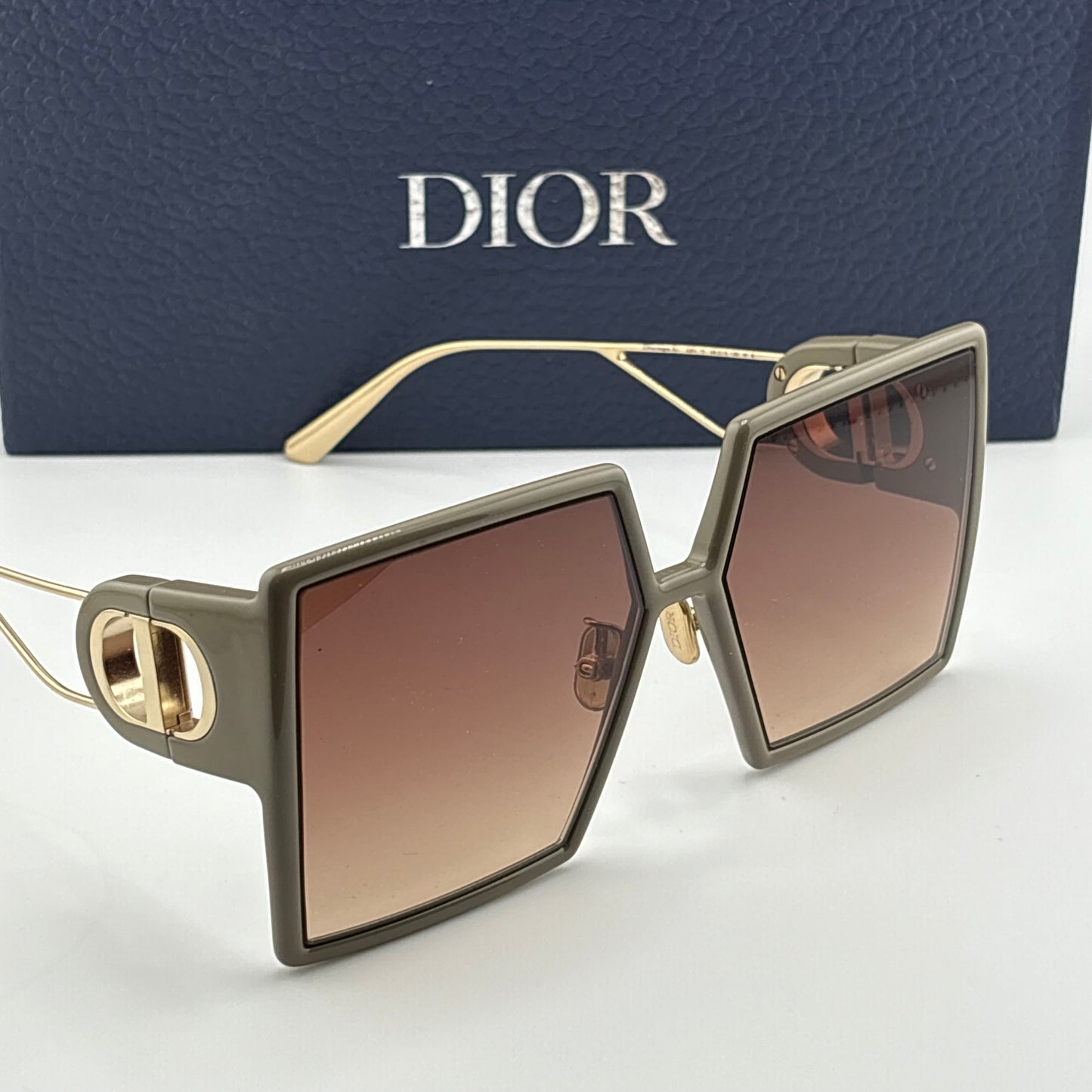 Dior 30Montaigne SU Sunglasses