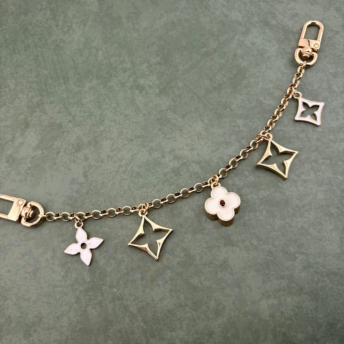 5 Mixed Motif Bag Charm White