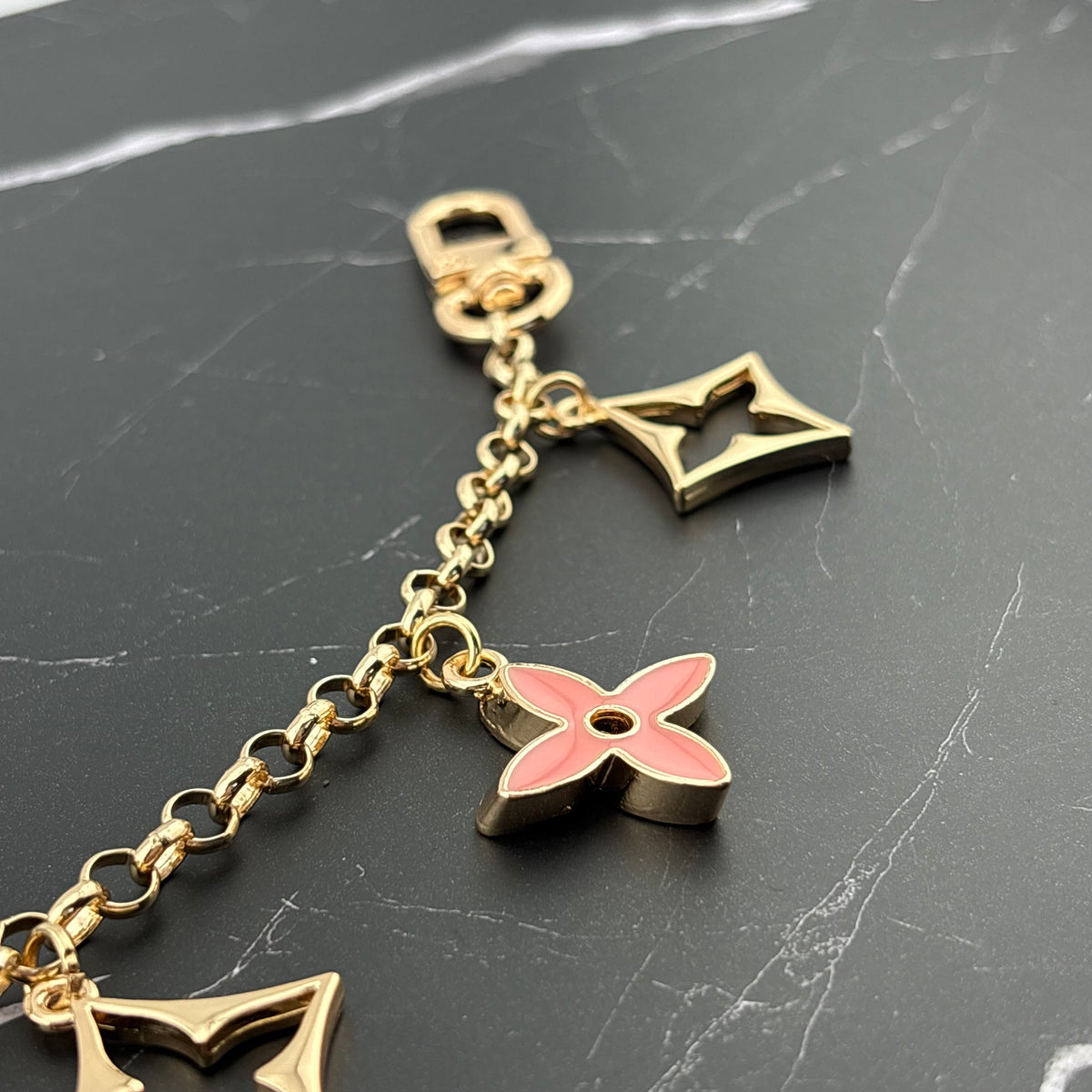 5 Mixed Motif Bag Charm Pink