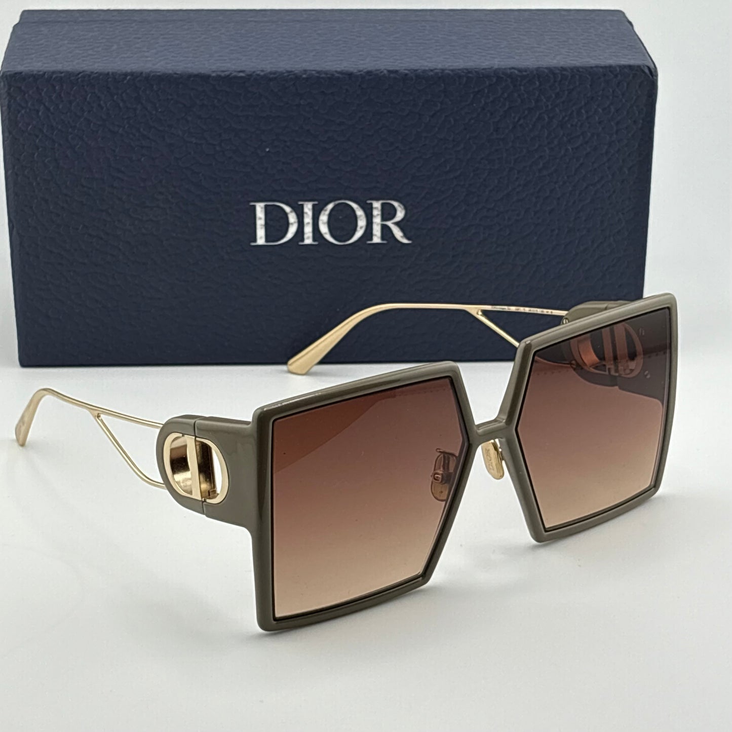 Dior 30Montaigne SU Sunglasses